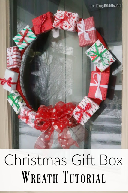 christmas gift wreath tutorial