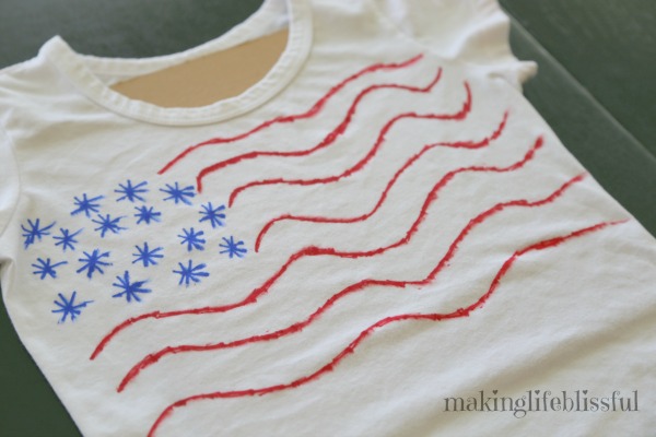 DIY 4th of July tie dye t-shirt in 5 minutes | Making Life Blissful