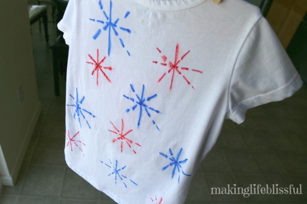 DIY Red, White and Blue Tie Dye Shirt for the Fourth of July