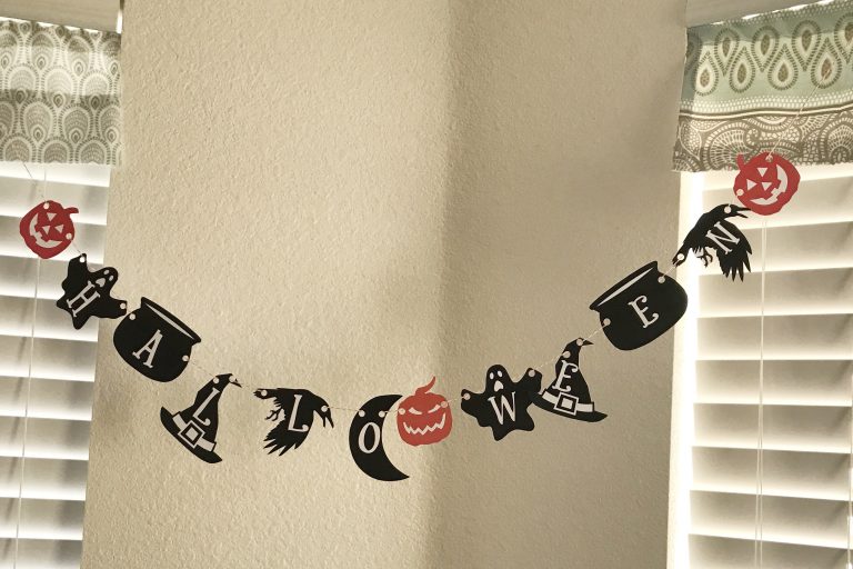 Free Printable Halloween Garland | Making Life Blissful