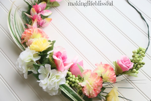 DIY Summer floral wreath tutorial