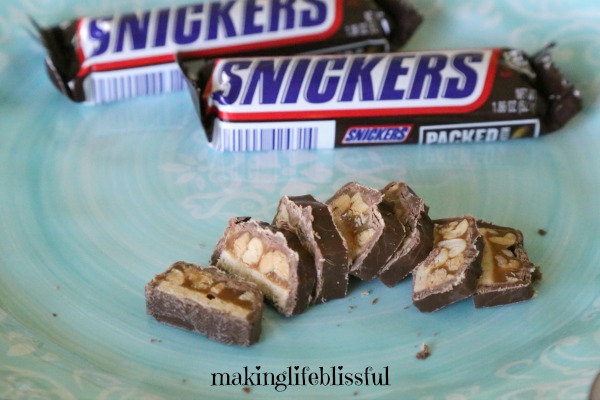 How to make Snickers Brownies