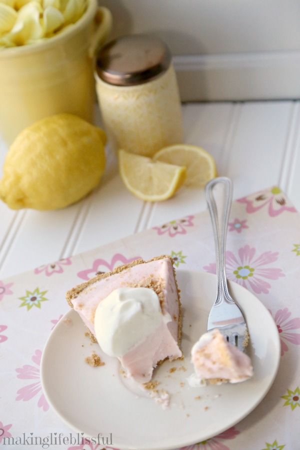 lemonade ice cream pie 12 Making Life Blissful