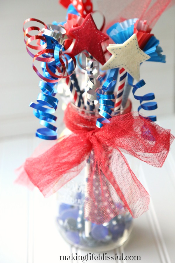 Easy patriotic kids craft wands