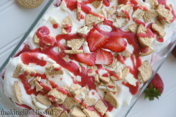 Easy frozen dessert with strawberries and Golden Oreos!