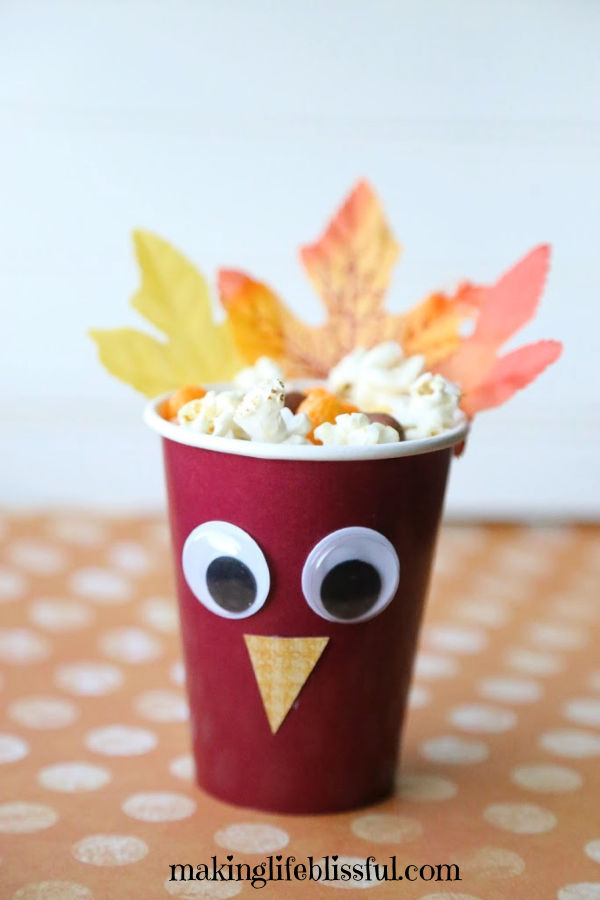 turkey-treat-cups-for-kids