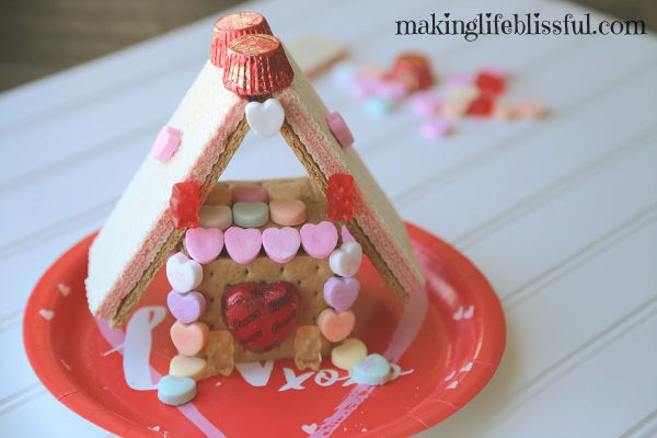 Valentine-Candy-House