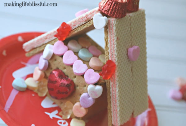 Valentine-candy-house-sweet-shack