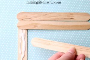 craft-stick-flag-craft-for-kids