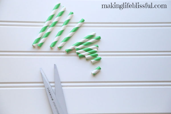 DIY Paper Straw Christmas Tree Ornament