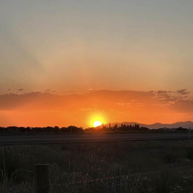 God’s way of reminding us He’s still watching over us…#sunsets #sunsetcollector